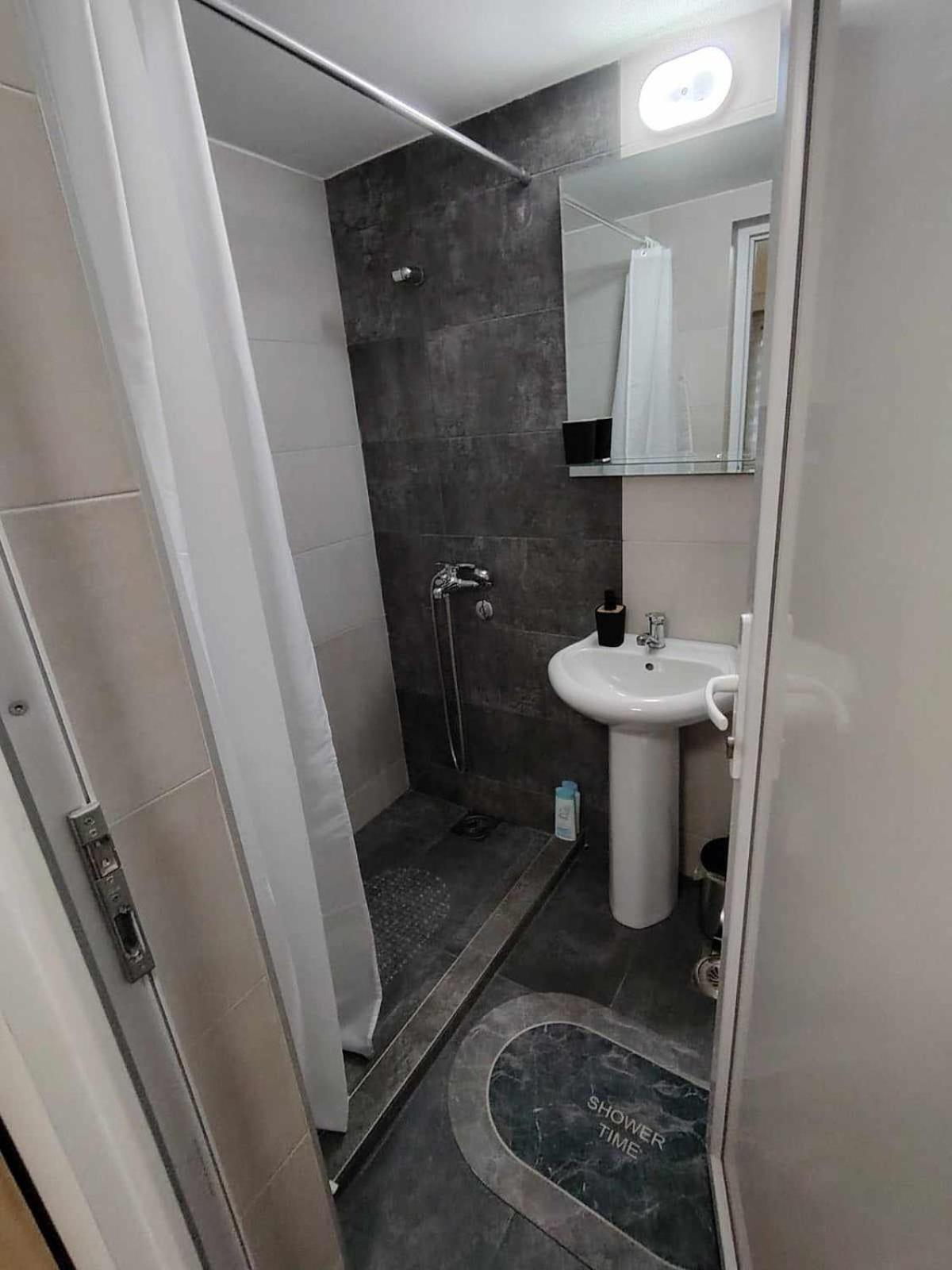 Agape Apartment *